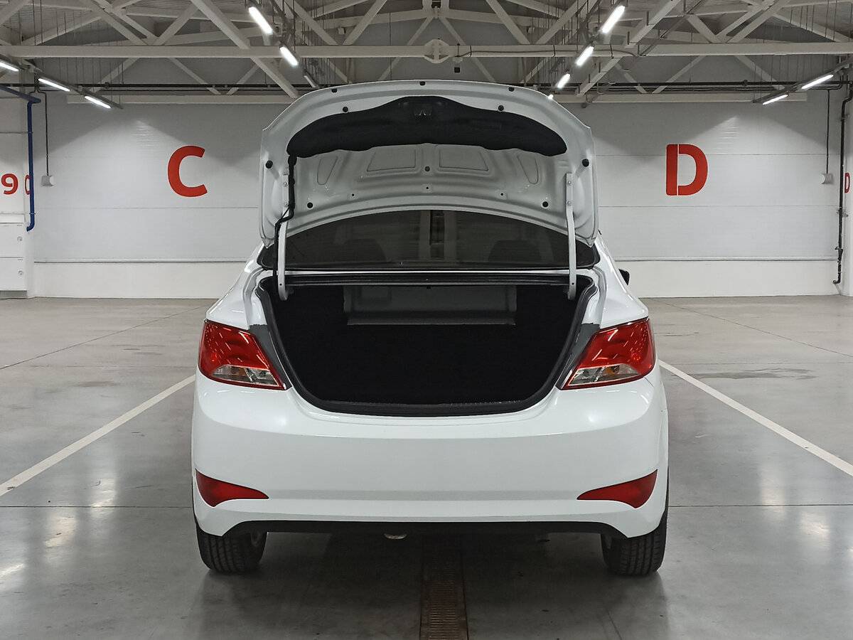 Купить Hyundai Solaris, 2015, 157 533 км, фото №10