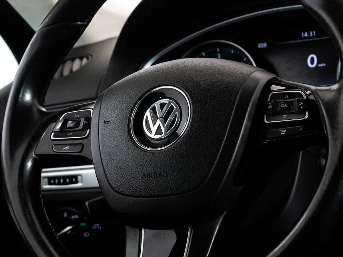 Купить Volkswagen Touareg, 2016, 177 353 км, фото №10