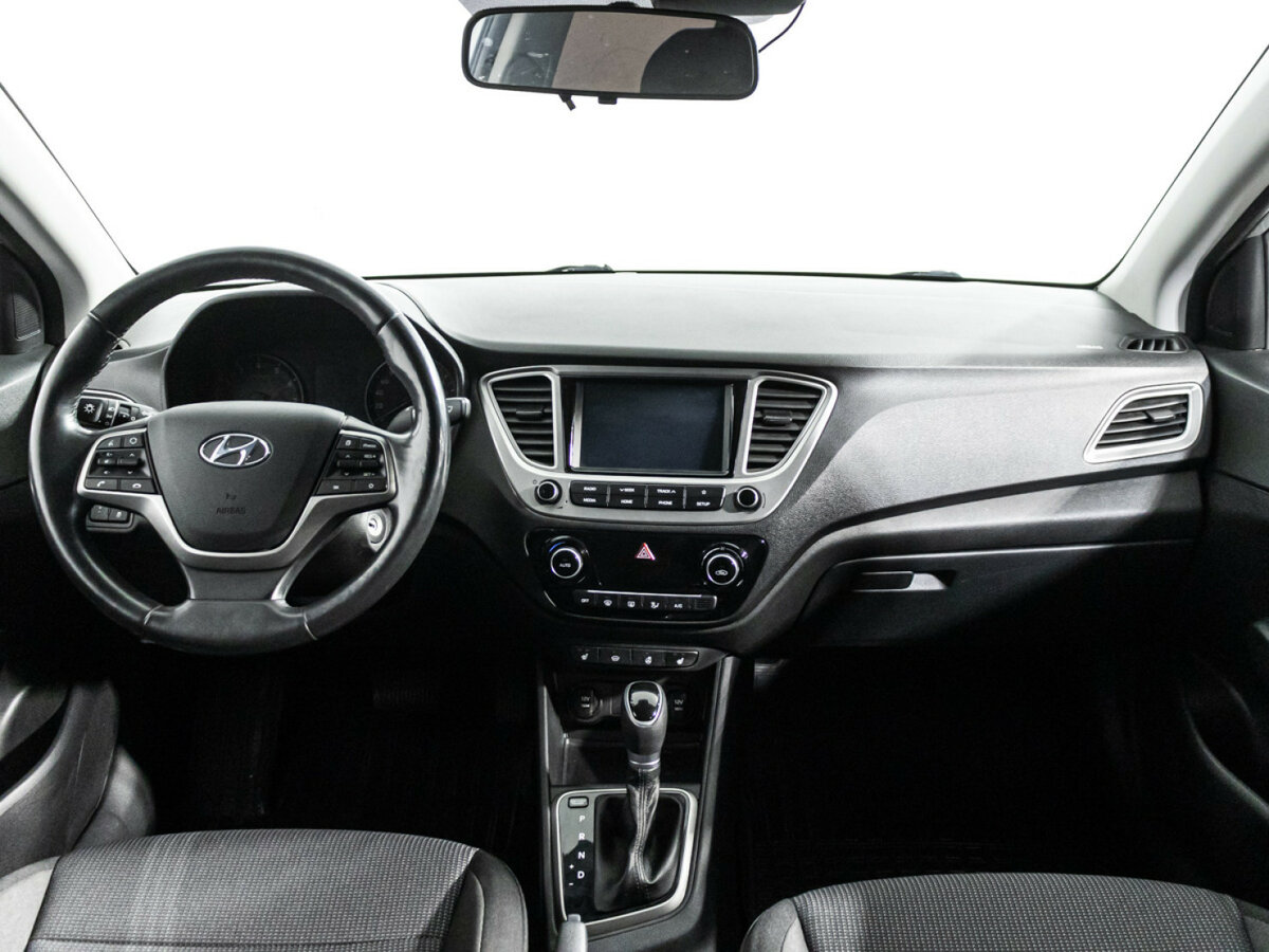 Купить Hyundai Solaris II, 2019, 129 351 км, фото №13