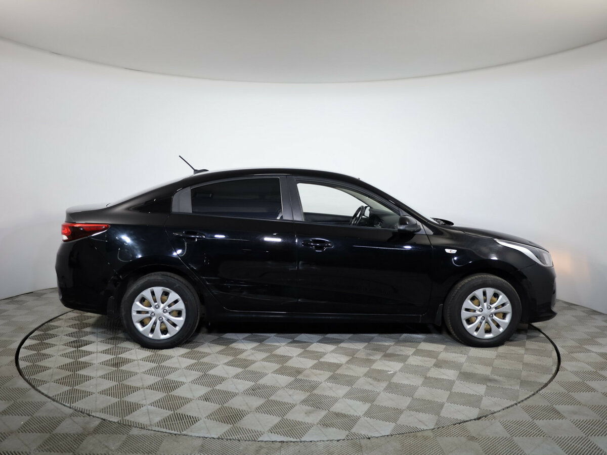 Купить Kia Rio IV, 2017, 120 000 км, фото №4