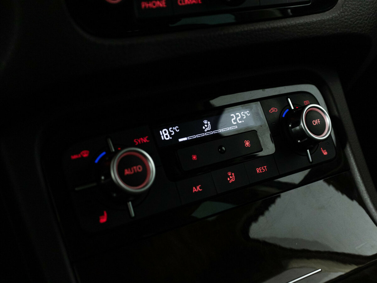 Купить Volkswagen Touareg II, 2014, 79 907 км, фото №19