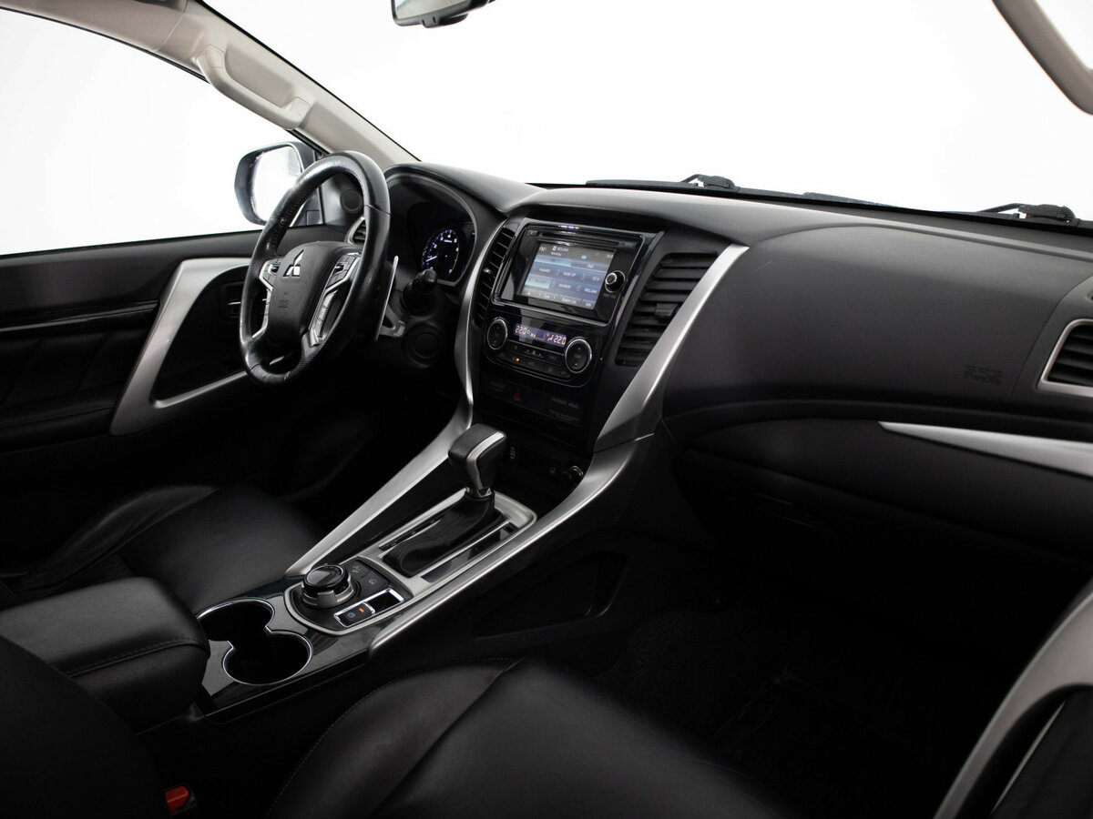Купить Mitsubishi Pajero Sport III, 2016, 246 151 км, фото №11