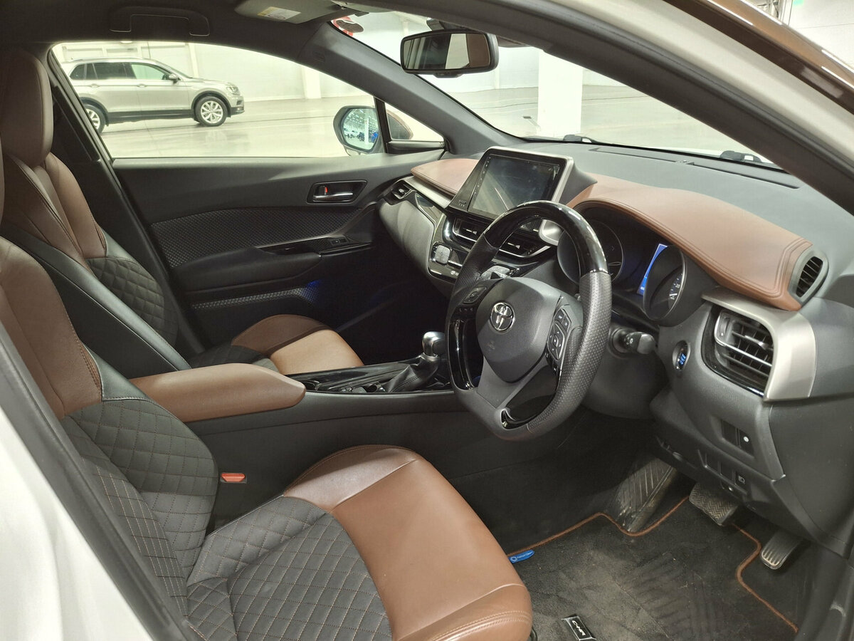 Купить Toyota C-HR I Рестайлинг, 2019, 41 025 км, фото №16