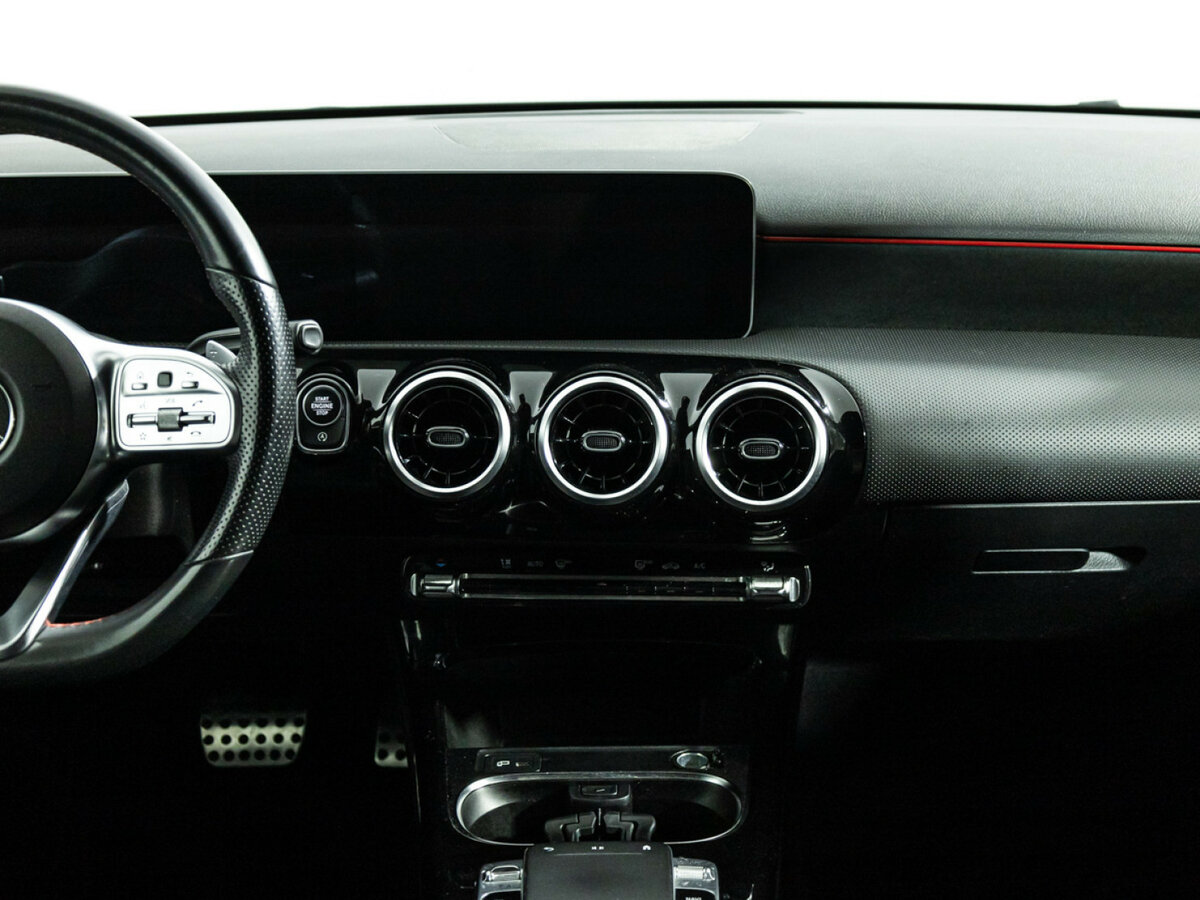 Купить Mercedes-Benz A-Класс 200 IV (W177), 2019, 60 000 км, фото №14