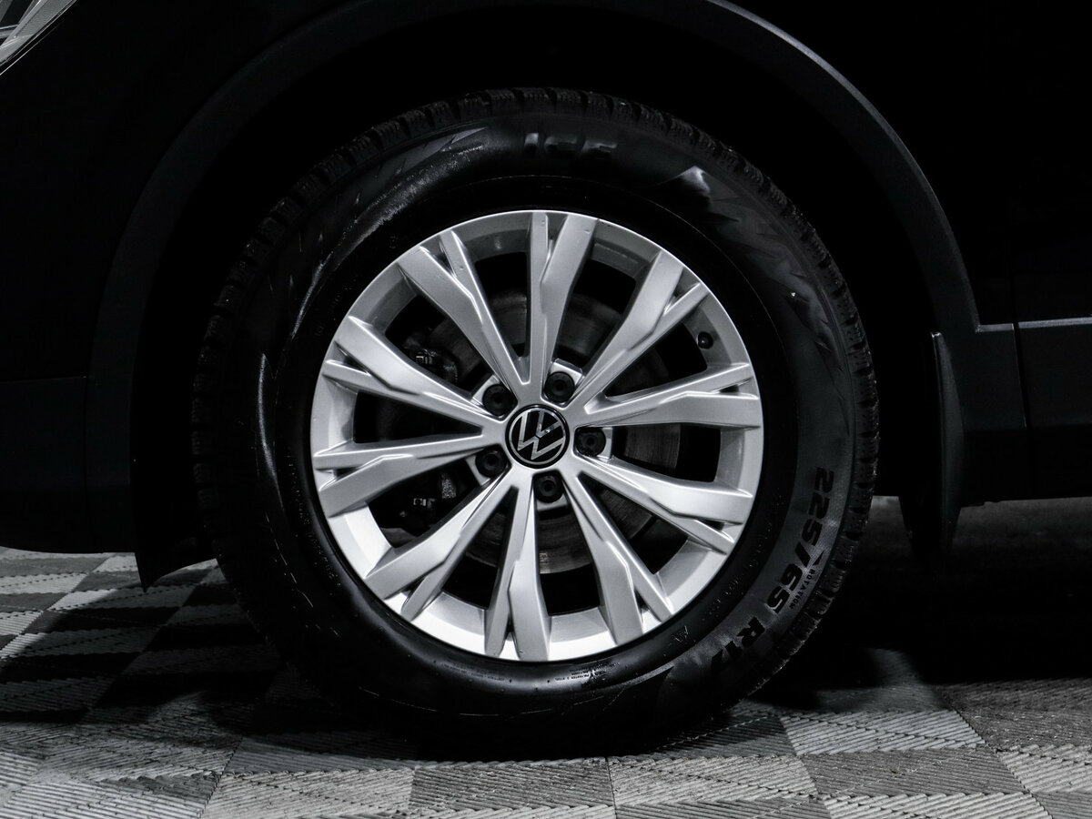 Купить Volkswagen Tiguan II Рестайлинг, 2020, 78 000 км, фото №14