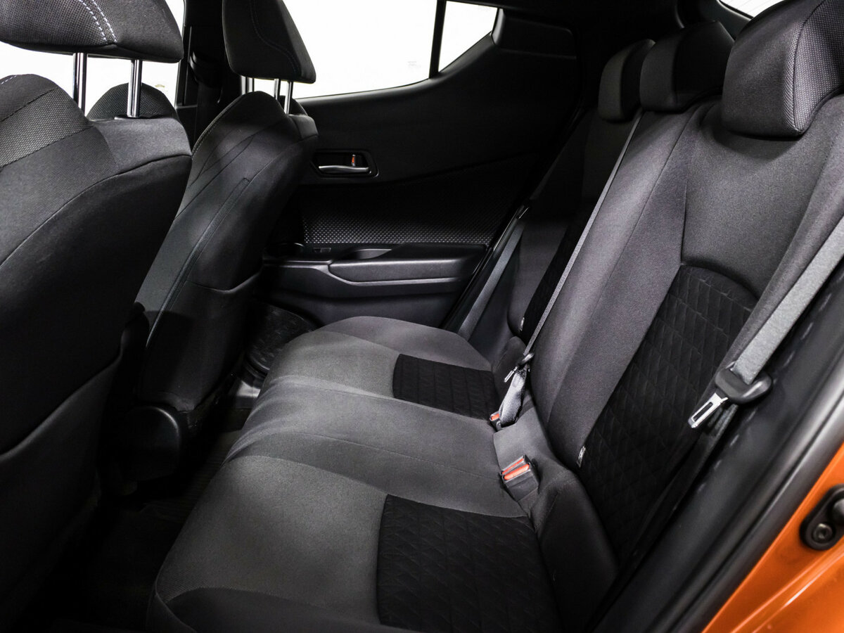 Купить Toyota C-HR I Рестайлинг, 2019, 149 500 км, фото №11