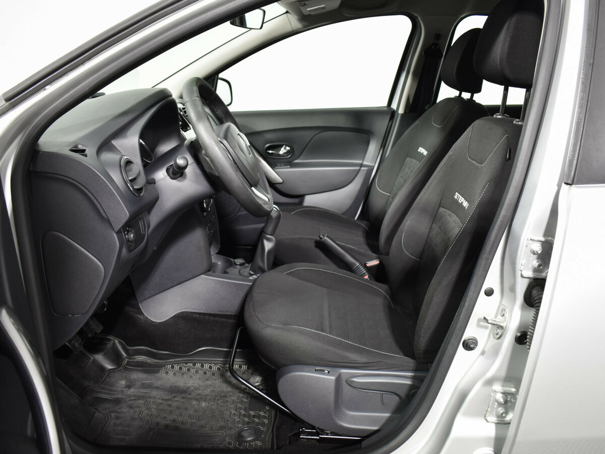Купить Renault Sandero Stepway II, 2016, 140 000 км, фото №10