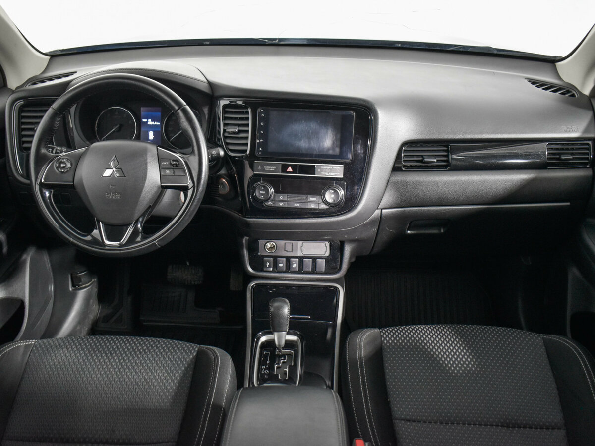 Купить Mitsubishi Outlander III Рестайлинг 3, 2019, 140 400 км, фото №13